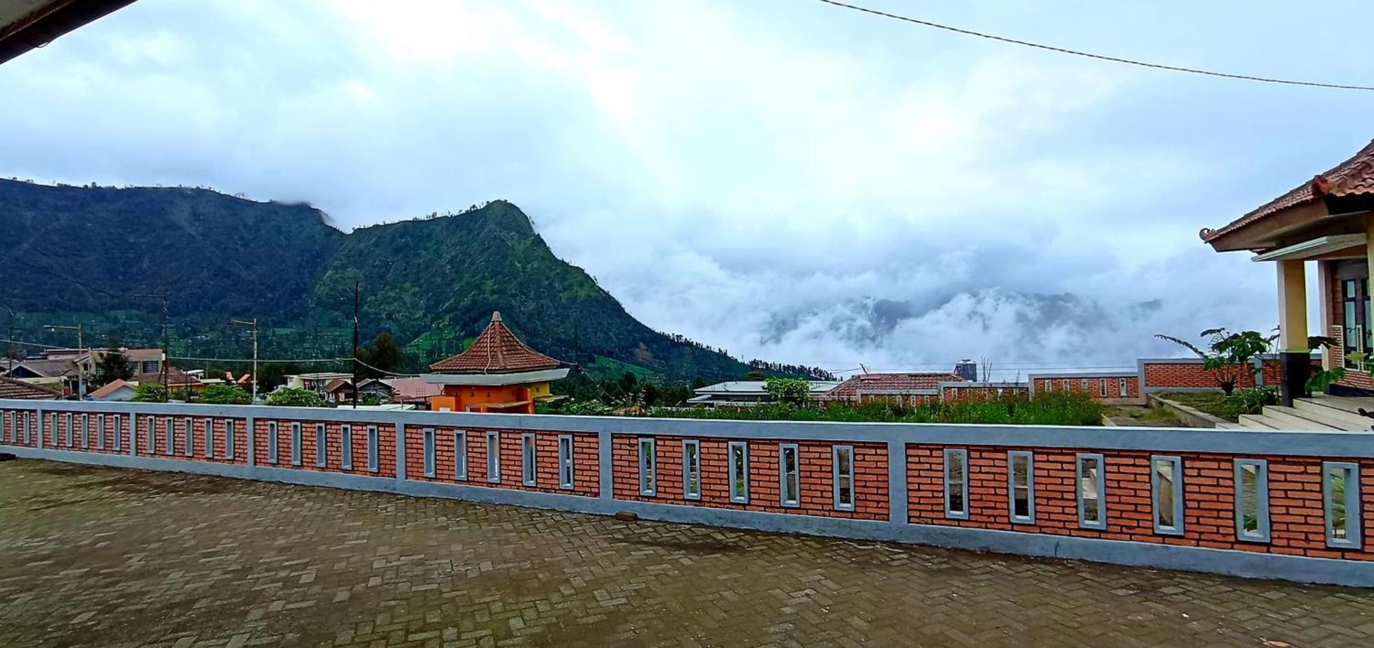Bromo Holiday Guest House Ngadisari Dış mekan fotoğraf
