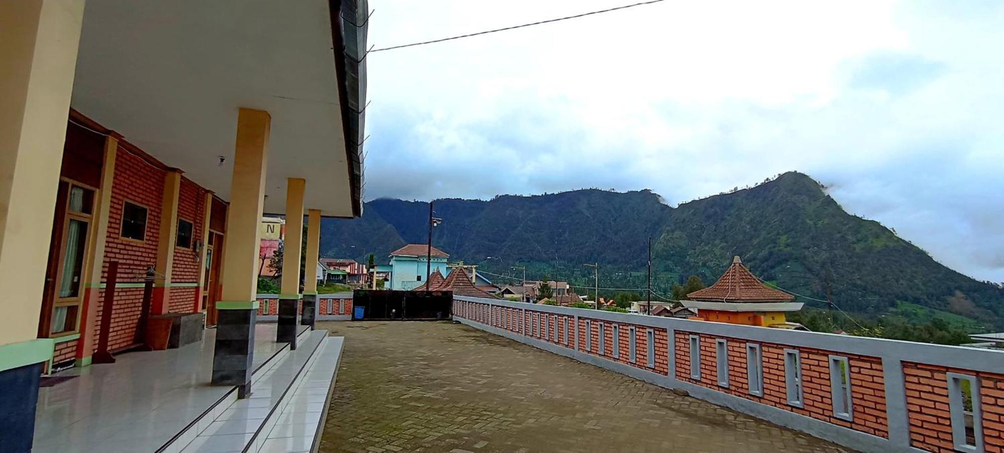 Bromo Holiday Guest House Ngadisari Dış mekan fotoğraf